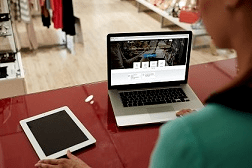 Cross-border shopping to benefit from seasonal Ecommerce spike—PayPal