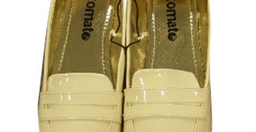 Walk with Tomato: Comfy, stylish  footwear for women