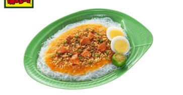 Treat yourself and the family to a satisfying merienda of Mang Inasal Palabok