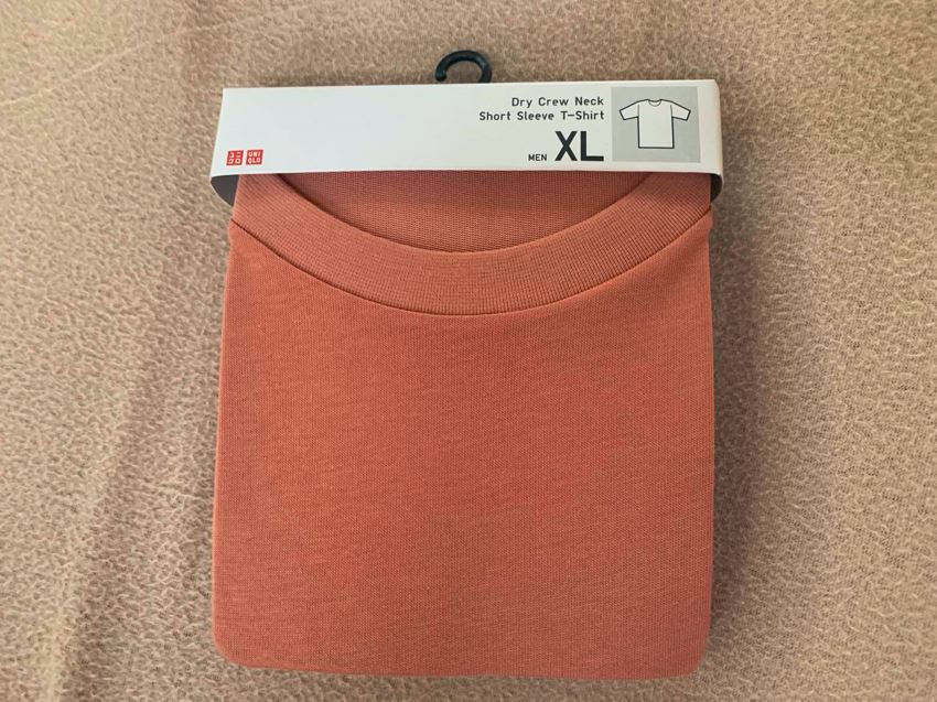 UNIQLO Manila’s Dry Crew Neck Short Sleeve Color Orange T-Shirt for Men