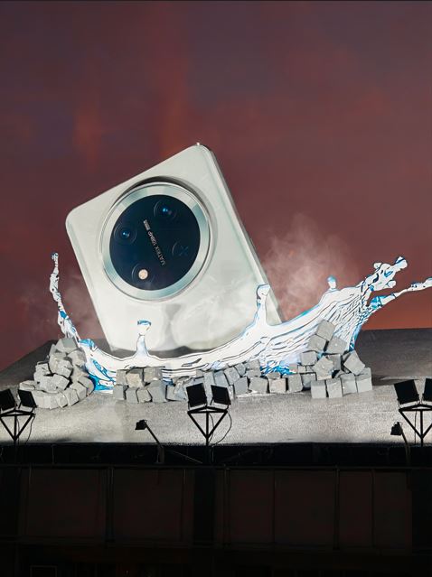 SPOTTED: Share This Billboard and Win a Brand New HONOR X9c 5G